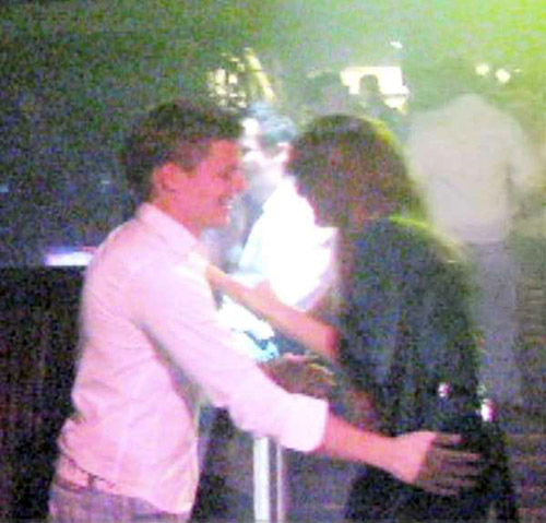 Belinda con otro
