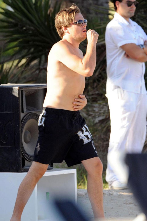 Leonardo dicaprio shirtless